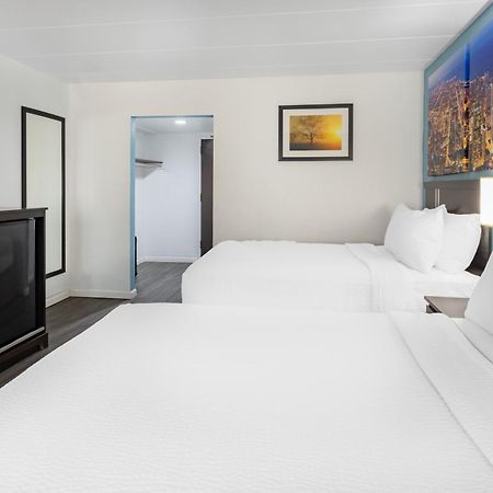 Days Inn By Wyndham Livonia Canton Detroit Quarto foto